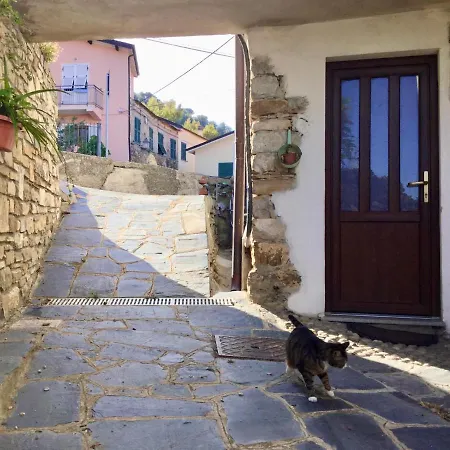Apartman La Casa Nel Caruggio *