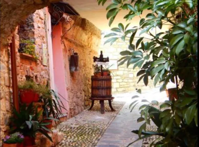 La Casa Nel Caruggio 公寓 *